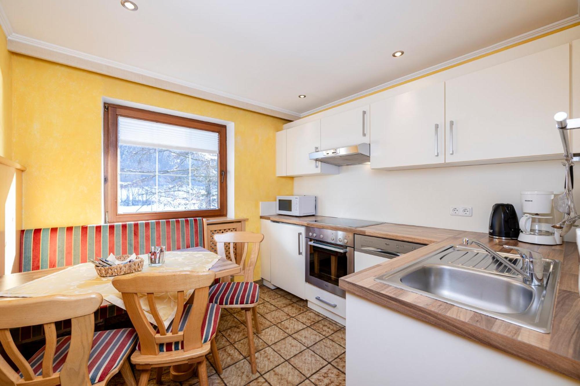 Aparthotel Landhaus St. Joseph マイヤーホーフェン エクステリア 写真