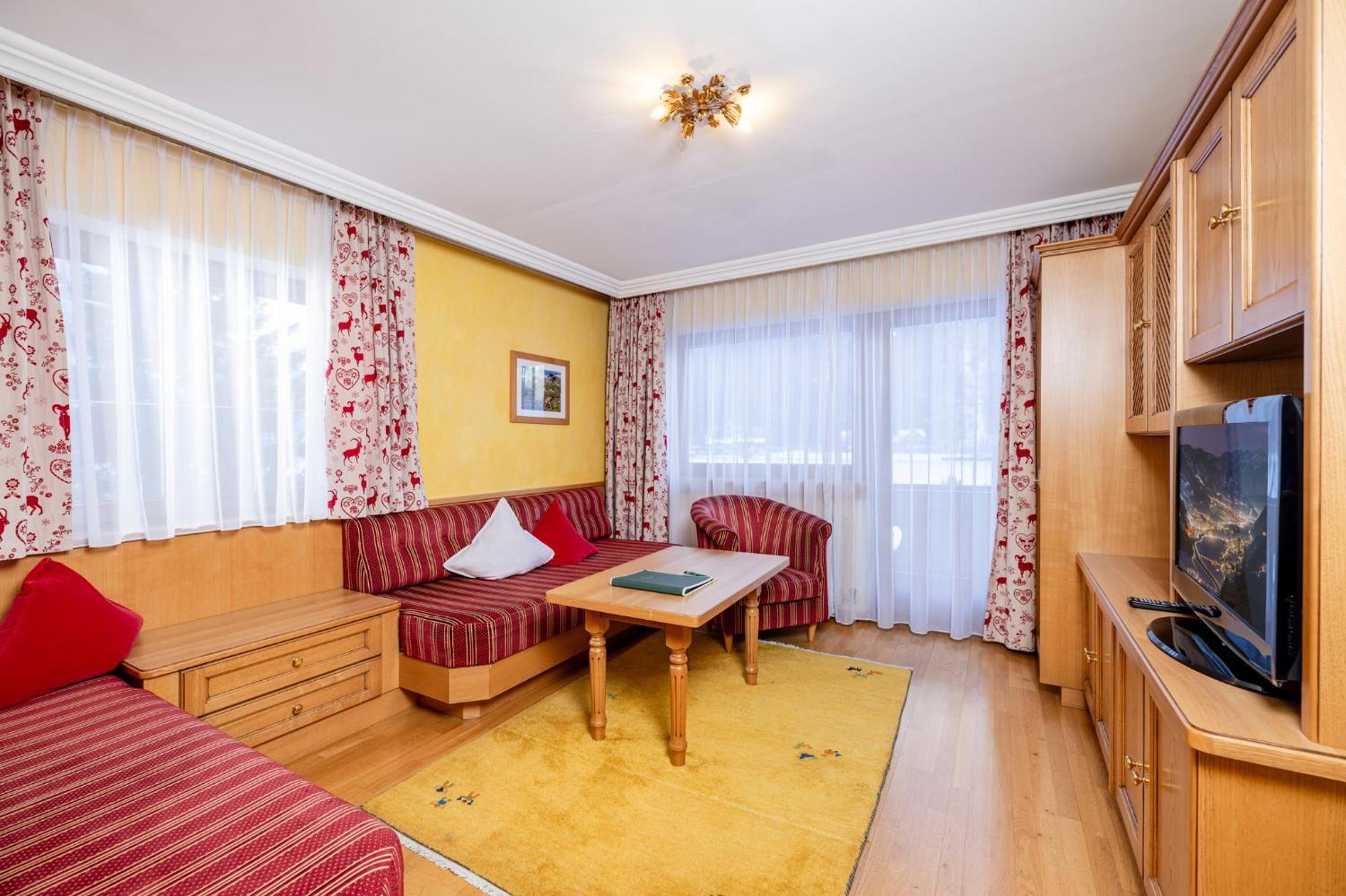 Aparthotel Landhaus St. Joseph マイヤーホーフェン エクステリア 写真