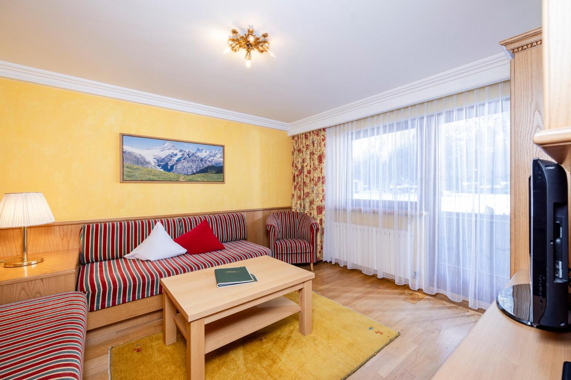 Aparthotel Landhaus St. Joseph マイヤーホーフェン エクステリア 写真