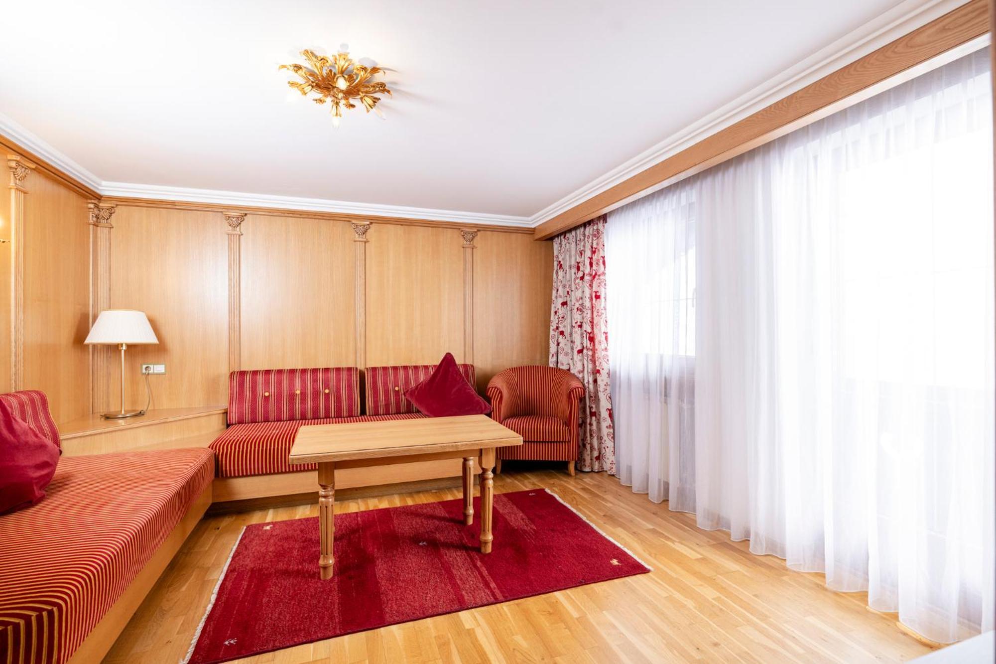 Aparthotel Landhaus St. Joseph マイヤーホーフェン エクステリア 写真